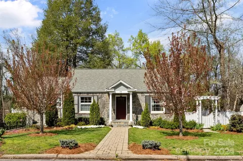 104 Jefferson St, Morganton, NC 28655