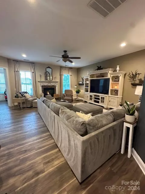 Living - 3110 Keady Mill Loop, Kannapolis, NC 28081 photo 1 of 2