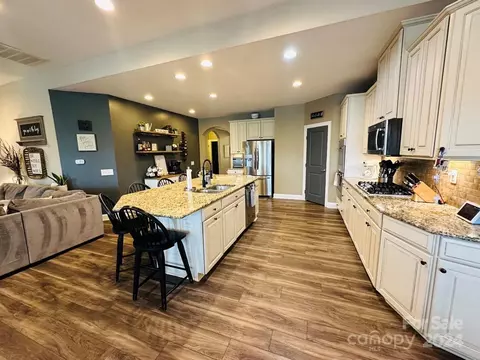 Kitchen - 3110 Keady Mill Loop, Kannapolis, NC 28081 photo 2 of 4