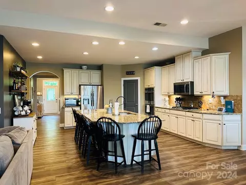 Kitchen - 3110 Keady Mill Loop, Kannapolis, NC 28081 photo 1 of 4