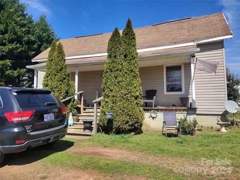178 Caroleen St, Ellenboro, NC 28040