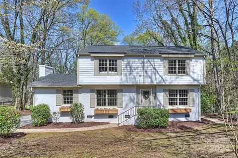 6718 Castlegate Dr, Charlotte, NC 28226