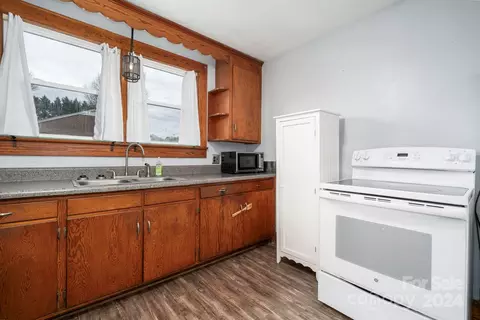 Kitchen - 1503 County Home Rd, Conover, NC 28613 photo 1 of 3