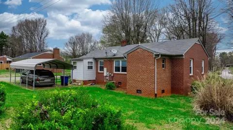 Exterior - 1503 County Home Rd, Conover, NC 28613 photo 9 of 12
