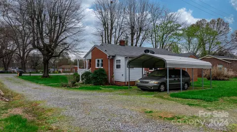 Exterior - 1503 County Home Rd, Conover, NC 28613 photo 11 of 12