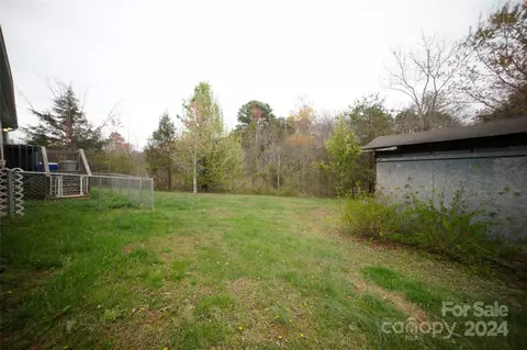 151 Peppertree Rd, Harmony, NC 28634 photo 16