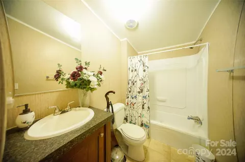 151 Peppertree Rd, Harmony, NC 28634 photo 12