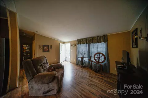 151 Peppertree Rd, Harmony, NC 28634 photo 4