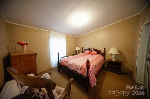151 Peppertree Rd, Harmony, NC 28634 photo 10