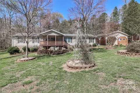 5920 Harrow Ct, Davidson, NC 28036