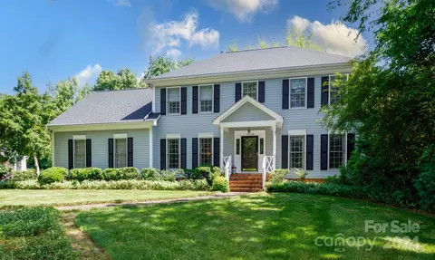 10228 Foxhall Dr, Charlotte, NC 28210