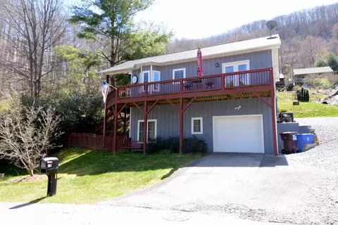 15 Whippoorwill Way, Waynesville, NC 28786