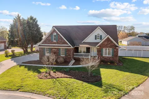 4872 SW Keeneland Pl, Concord, NC 28027