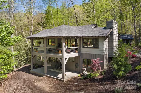 3146 Hebron Rd, Hendersonville, NC 28739