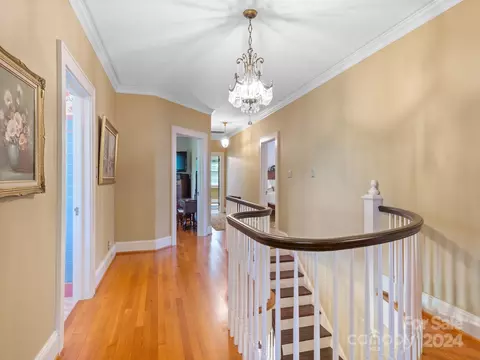 Entry Way - 8 7th Ne Ave NE, Hickory, NC 28601 photo 5 of 7