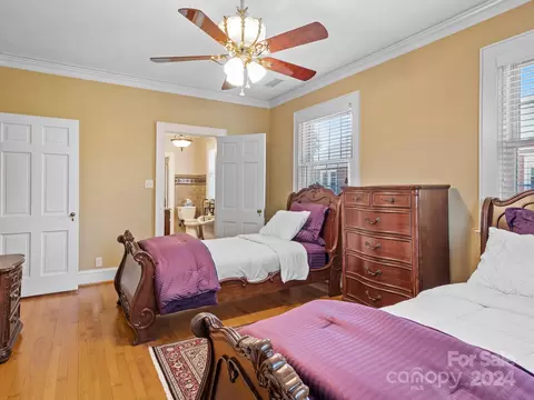 Bedroom - 8 7th Ne Ave NE, Hickory, NC 28601 photo 3 of 7