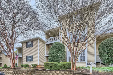 3206 Selwyn Farms Ln, Charlotte, NC 28209