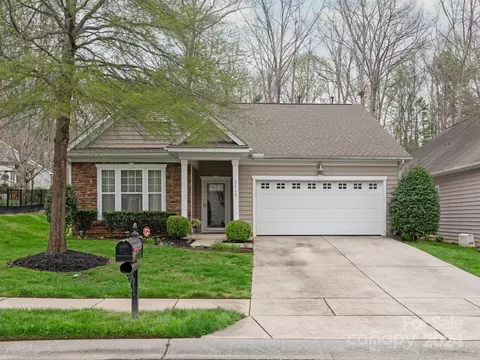 3115 Streamhaven Dr, Fort Mill, SC 29707