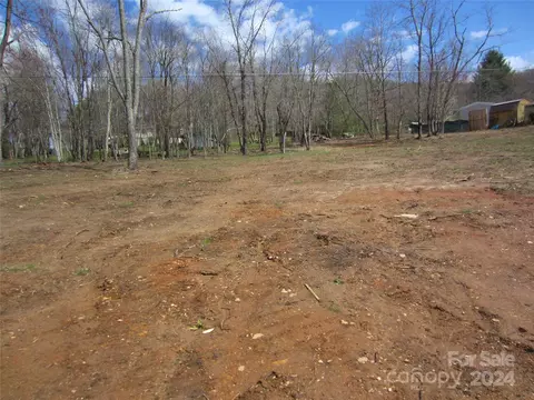 741 Able Rd, Canton, NC 28716