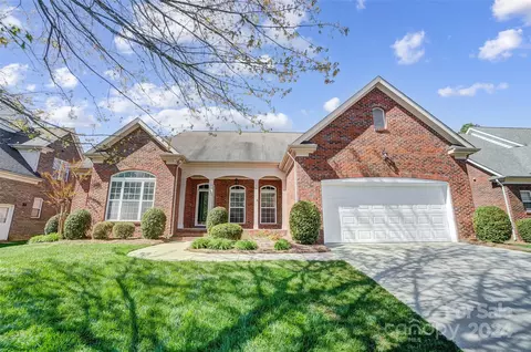 5126 Poplar Knoll Dr, Matthews, NC 28105