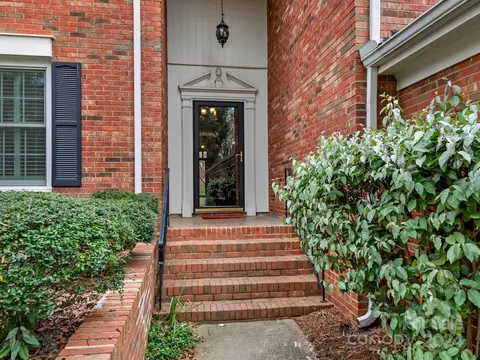 7304 Quail Meadow Ln, Charlotte, NC 28210