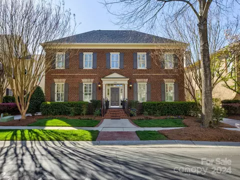 3536 Blackhorse Ln, Charlotte, NC 28210