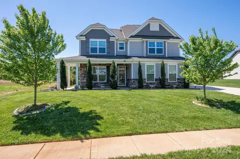 1419 Wiggins Dr, Gastonia, NC 28054