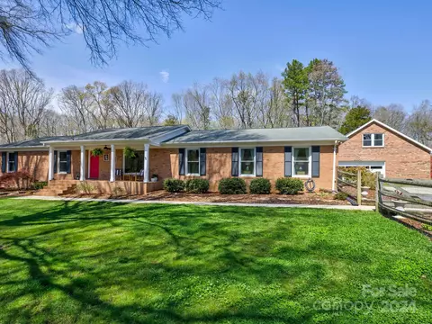 9718 Heritage Ln, Indian Trail, NC 28079