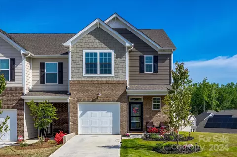5016 Moss Pine Way, Tega Cay, SC 29708