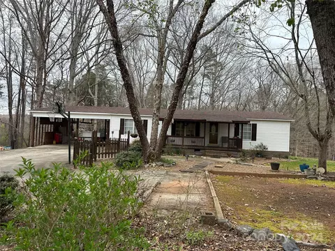 161 Green Valley Rd, Statesville, NC 28677