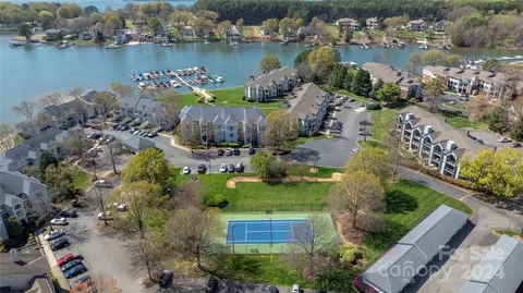 View/Area - 18716 Nautical Dr, Cornelius, NC 28031 photo 7 of 12