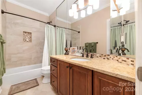 Bath - 18716 Nautical Dr, Cornelius, NC 28031 photo 5 of 5