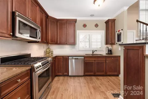Kitchen - 18716 Nautical Dr, Cornelius, NC 28031 photo 1 of 4