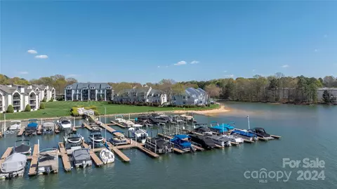 View/Area - 18716 Nautical Dr, Cornelius, NC 28031 photo 8 of 12
