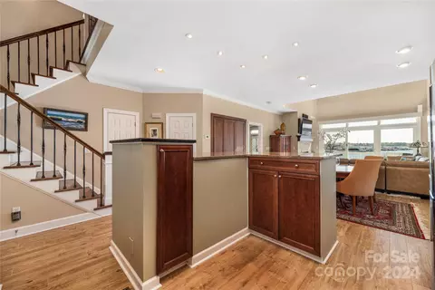 Kitchen - 18716 Nautical Dr, Cornelius, NC 28031 photo 3 of 4