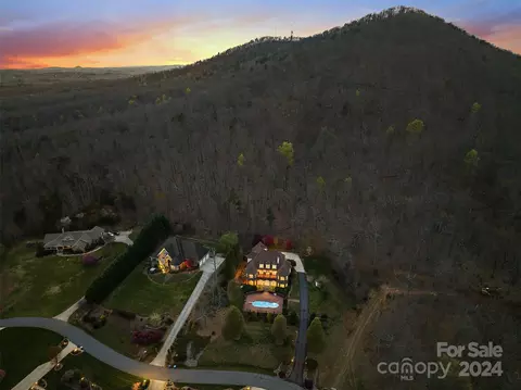 View/Area - 6206 Dwayne Starnes Dr, Hickory, NC 28602 photo 3 of 3