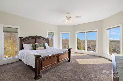 Bedroom - 6206 Dwayne Starnes Dr, Hickory, NC 28602 photo 2 of 5