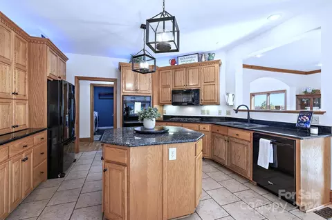 Kitchen - 6206 Dwayne Starnes Dr, Hickory, NC 28602 photo 1 of 5