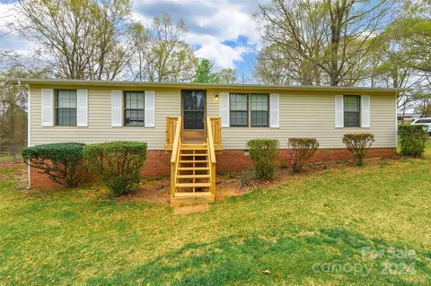 1811 Sandelwood Dr, Rock Hill, SC 29730