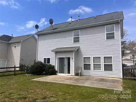 Exterior - 306 Lameshur Ln, Monroe, NC 28110 photo 4 of 5