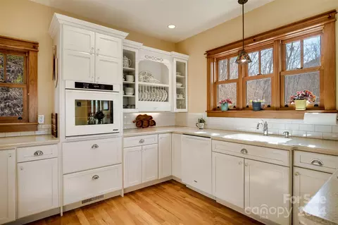 Kitchen - 1101 Fairview Rd, Sylva, NC 28779 photo 2 of 4