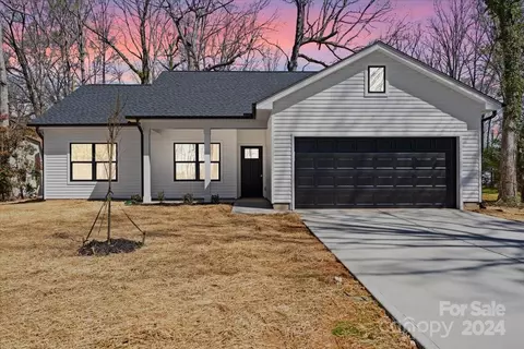 116 Woodland Ln, Monroe, NC 28112