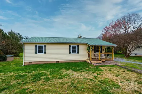 9024 Bridges Ave, Connelly Springs, NC 28612