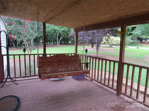 Exterior - 173 Cedarvale Dr, Harmony, NC 28634 photo 5 of 7