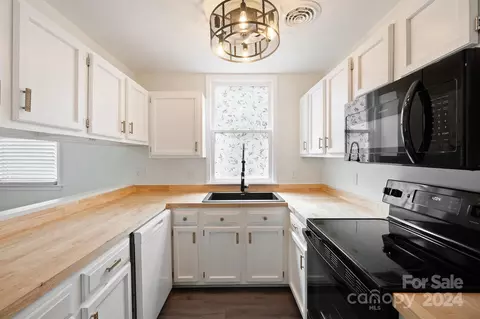 238 S Cedar 7 St #7, Charlotte, NC 28202