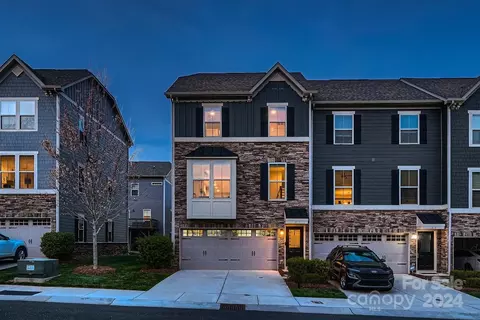 1822 Shumard Ln, Charlotte, NC 28205