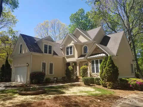 15807 Pineknoll Ln, Huntersville, NC 28078