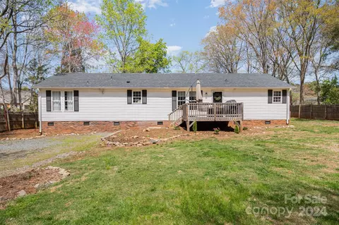 Exterior - 8195 Harmony Ln, Denver, NC 28037 photo 1 of 10