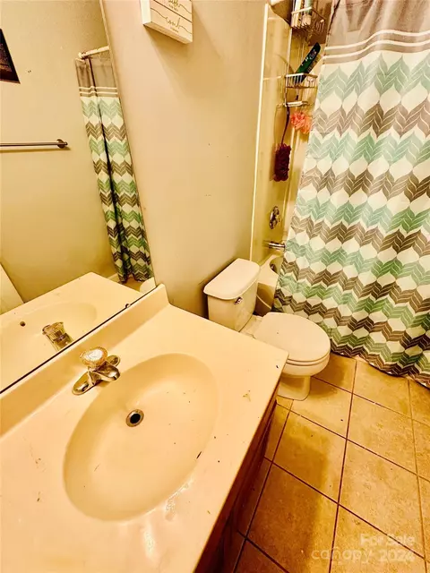 Bath - 8721 Cornwall St, Locust, NC 28097 photo 2 of 5