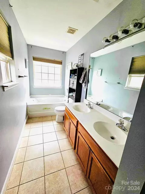 Bath - 8721 Cornwall St, Locust, NC 28097 photo 4 of 5
